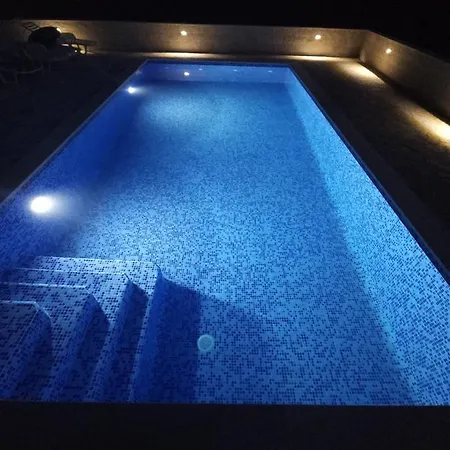 Paradise Apartment *